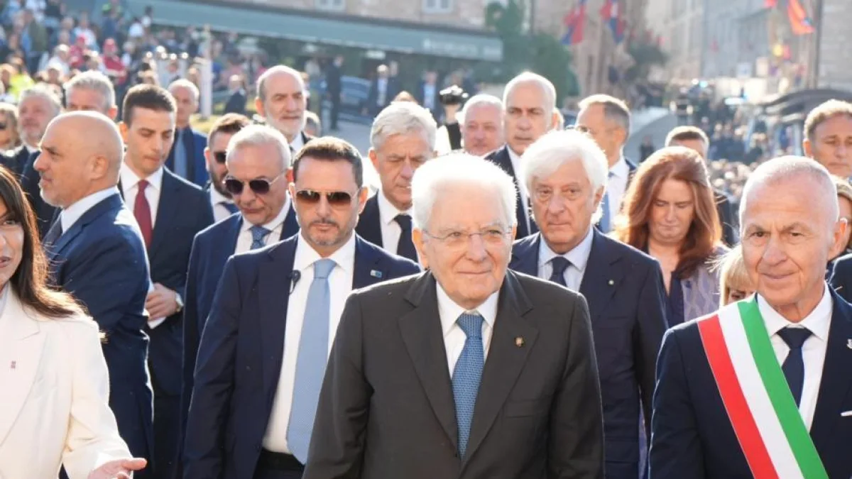 Mattarella ad Assisi: «San Francesco ci insegna che non c'è colpa maggiore di uccidere in nome di Dio»