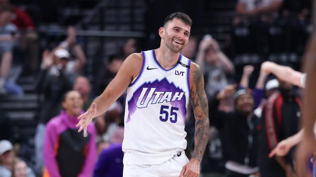 Knicks agree to deal with vet free agent Konchar