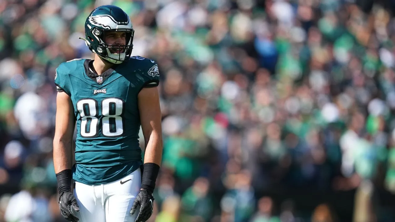 Eagles TE Goedert to miss time with MCL sprain, sources say