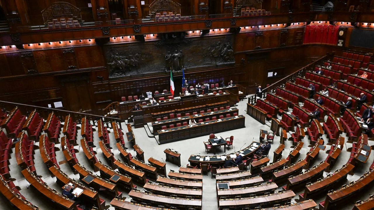 Legge elettorale: il governo pone la  fiducia sui primi tre articoli