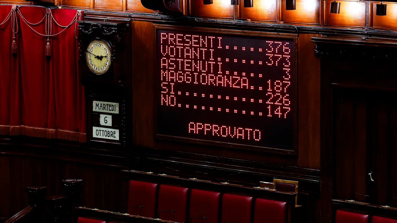 Legge elettorale: ok della Camera alla fiducia sull'articolo 1, 226 sì