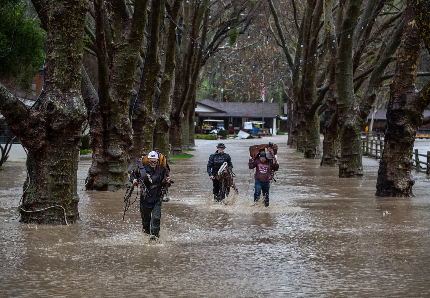 Sugieren otra ‘ficha de dominó’ del clima: cuando sube la temperatura en invierno en el Tíbet se generan tormentas en California