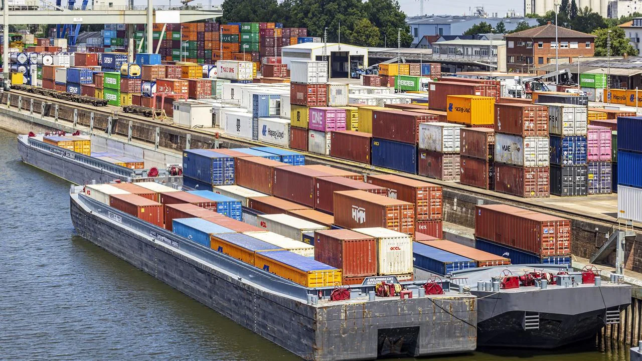 OECD hebt Konjunkturprognose für deutsche Wirtschaft leicht an