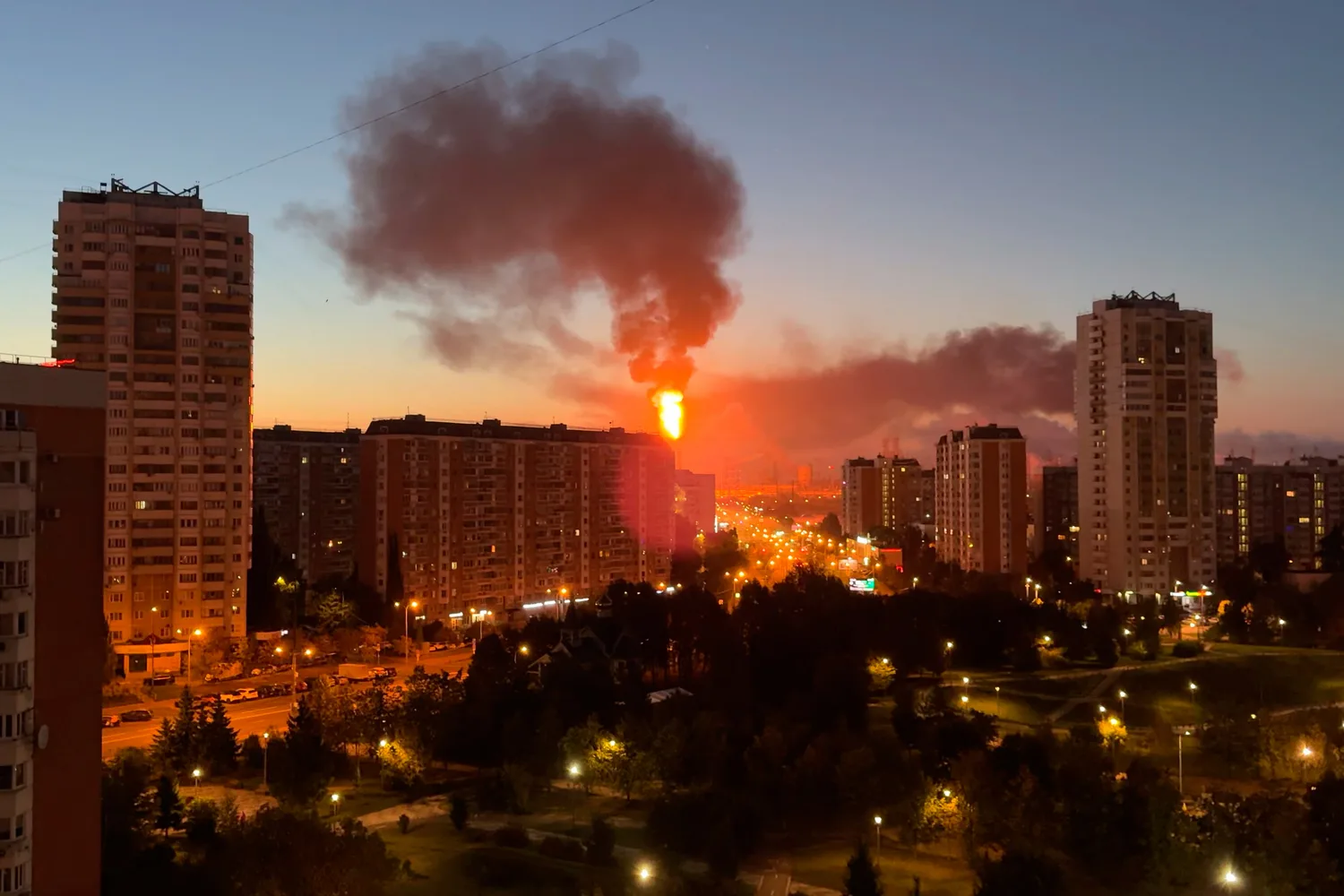 Ucrania lanza uno de sus mayores ataques sobre Moscú en el último día de elecciones rusas