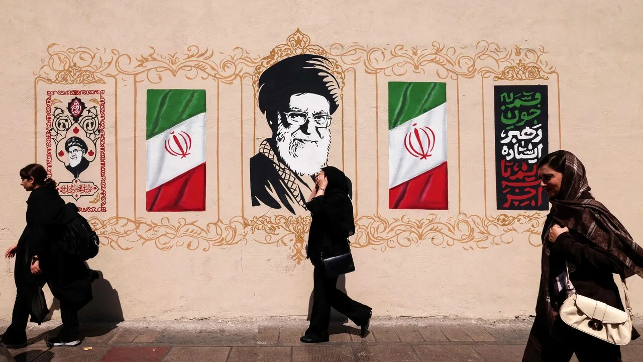 L'Iran: 'Nessuna trattativa con gli Usa'. Il Pentagono smentisce Trump: 'Carenza di munizioni'
