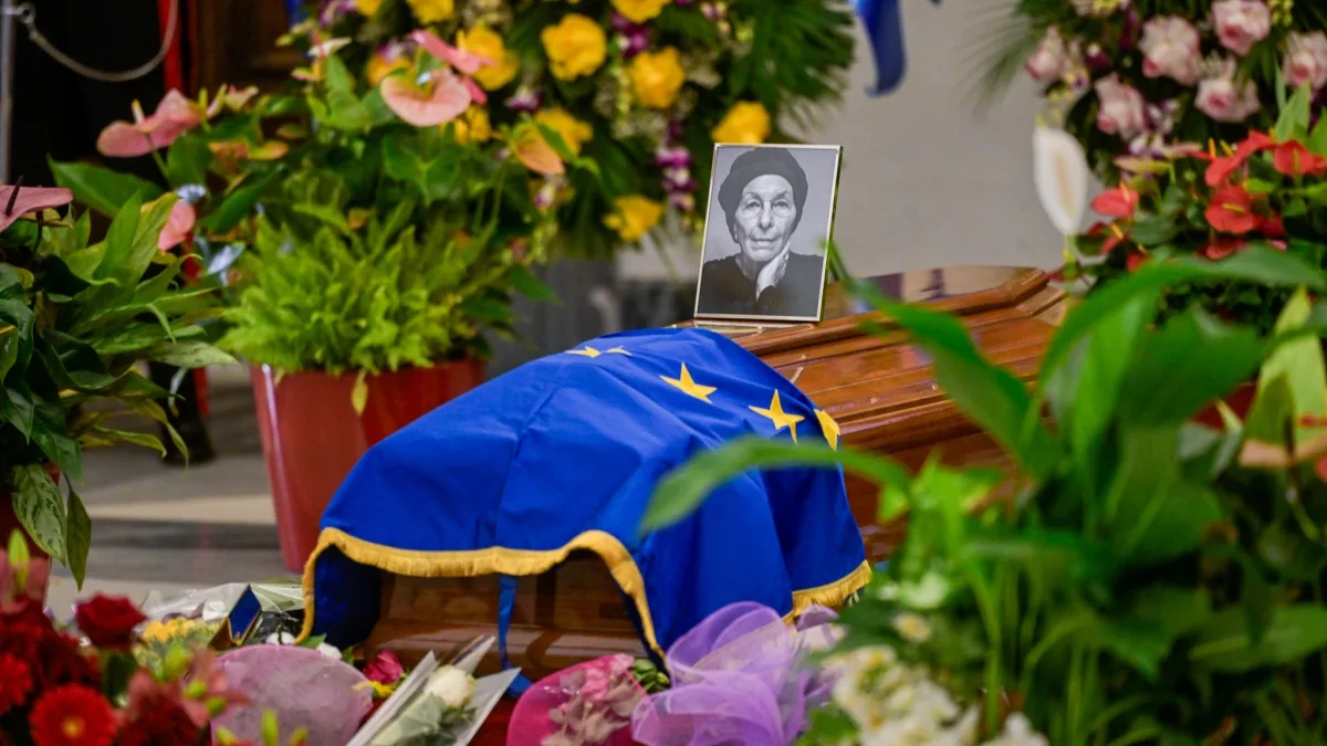 Veglia civile organizzata per Emma Bonino. Interviene Elly Schlein in diretta video