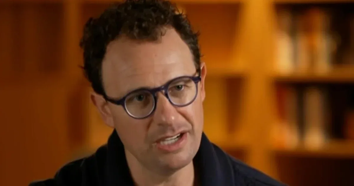 Anthropic CEO says he would give up AI to "right combination of governments"