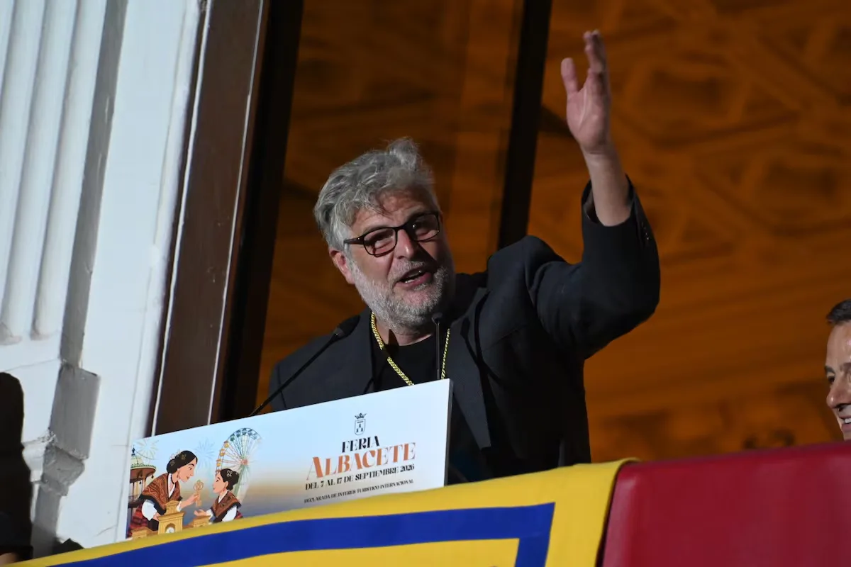 Raúl Cimas explica en la apertura de la Feria de Albacete el “urbanismo descriptivo” de la ciudad