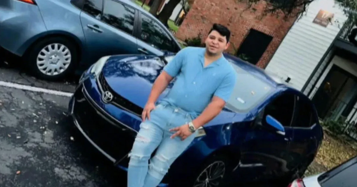 ICE agent shoots DoorDash driver in Austin, authorities say