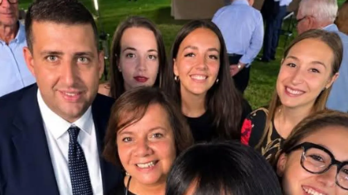 Viene eletto presidente della Provincia: il leghista Canella festeggia con un mega party da 300 invitati e fuochi d'artificio
