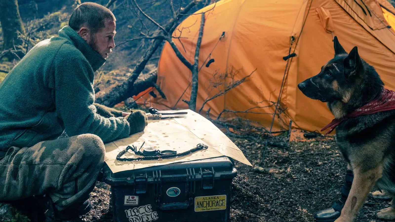 ‘En el corazón de la bestia’: Brad Pitt recupera la llamada de la naturaleza de Jack London