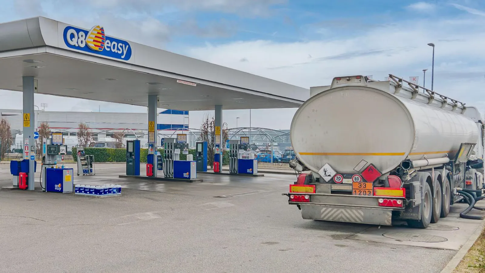 Dopo Eni e IP anche Q8 mette un tetto al prezzo di benzina e gasolio