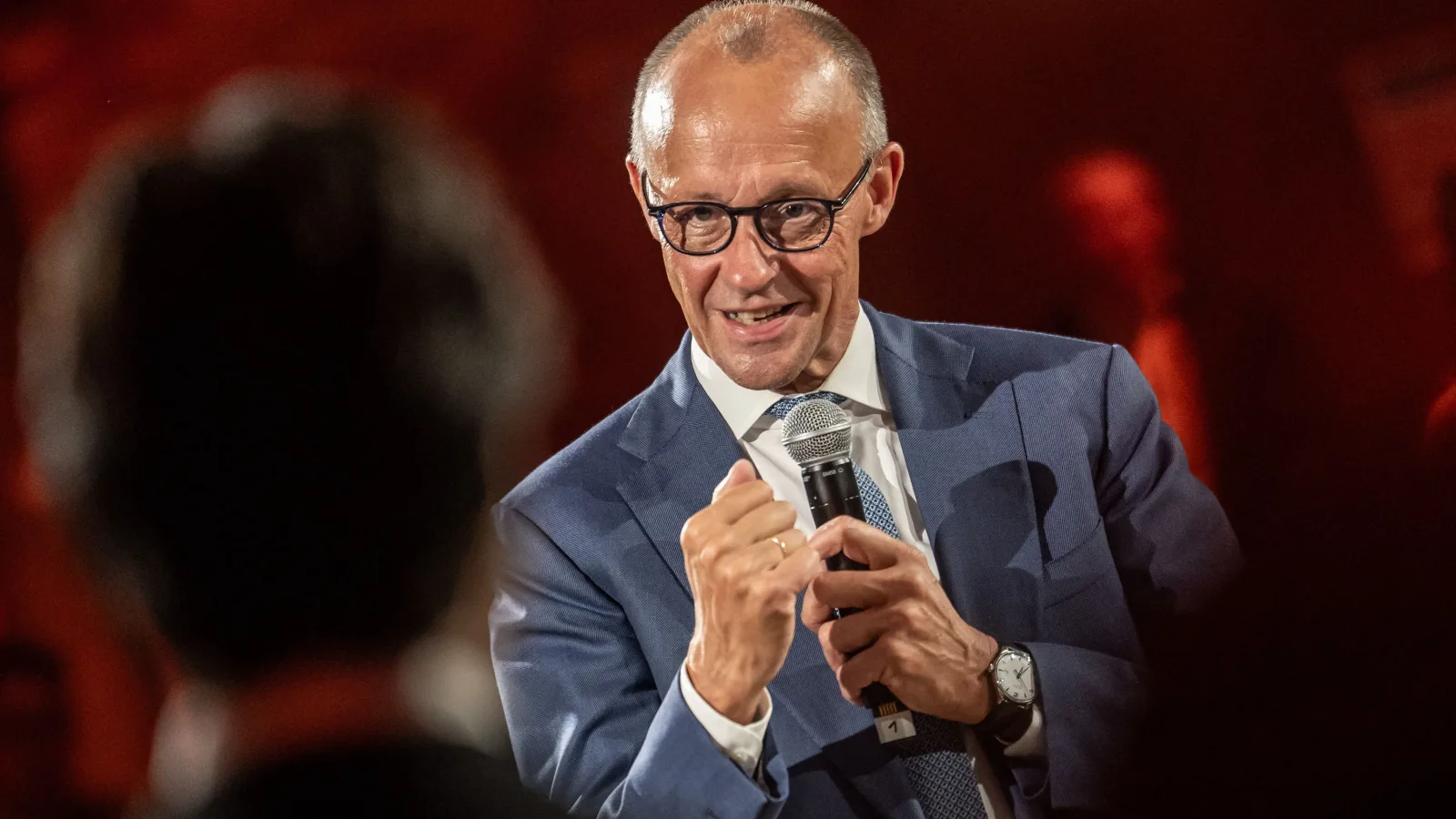Abend mit Merz: In einer Zeit, die „verdammt nicht einfach ist“
