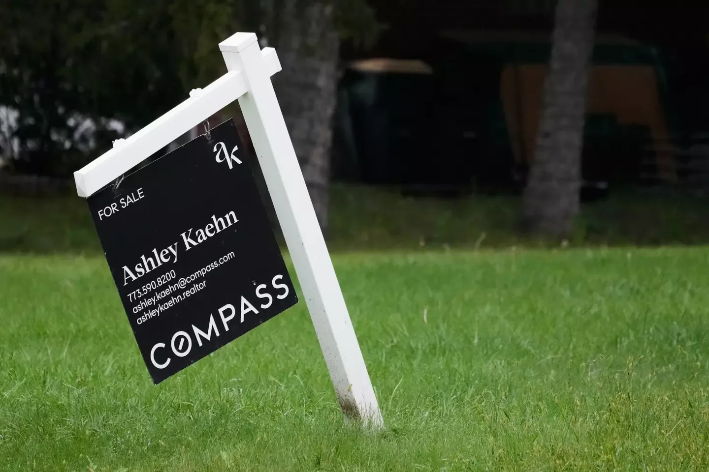 Mortgage rates climb for 5th straight week, pushing average rate on a 30-year home loan above 7%