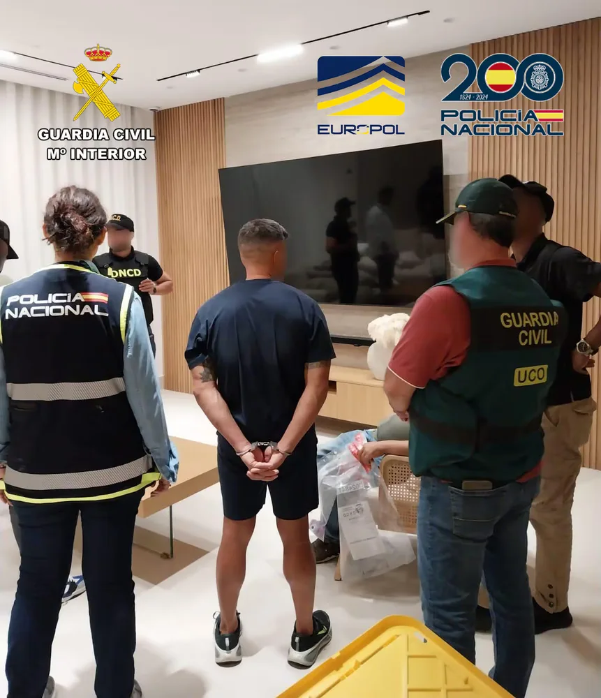 Dimite una edil del PP de Ibiza tras la detención de su marido en una operación contra el blanqueo de fortunas de grandes narcos