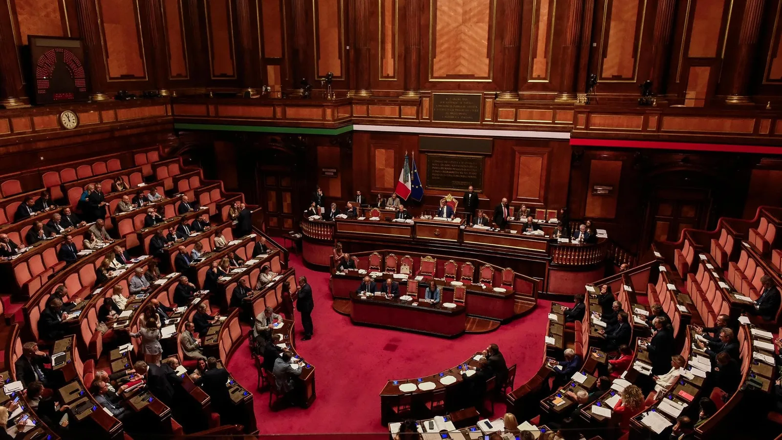 Legge elettorale, oggi l’approvazione in Senato tra le polemiche, scontro sulle firme