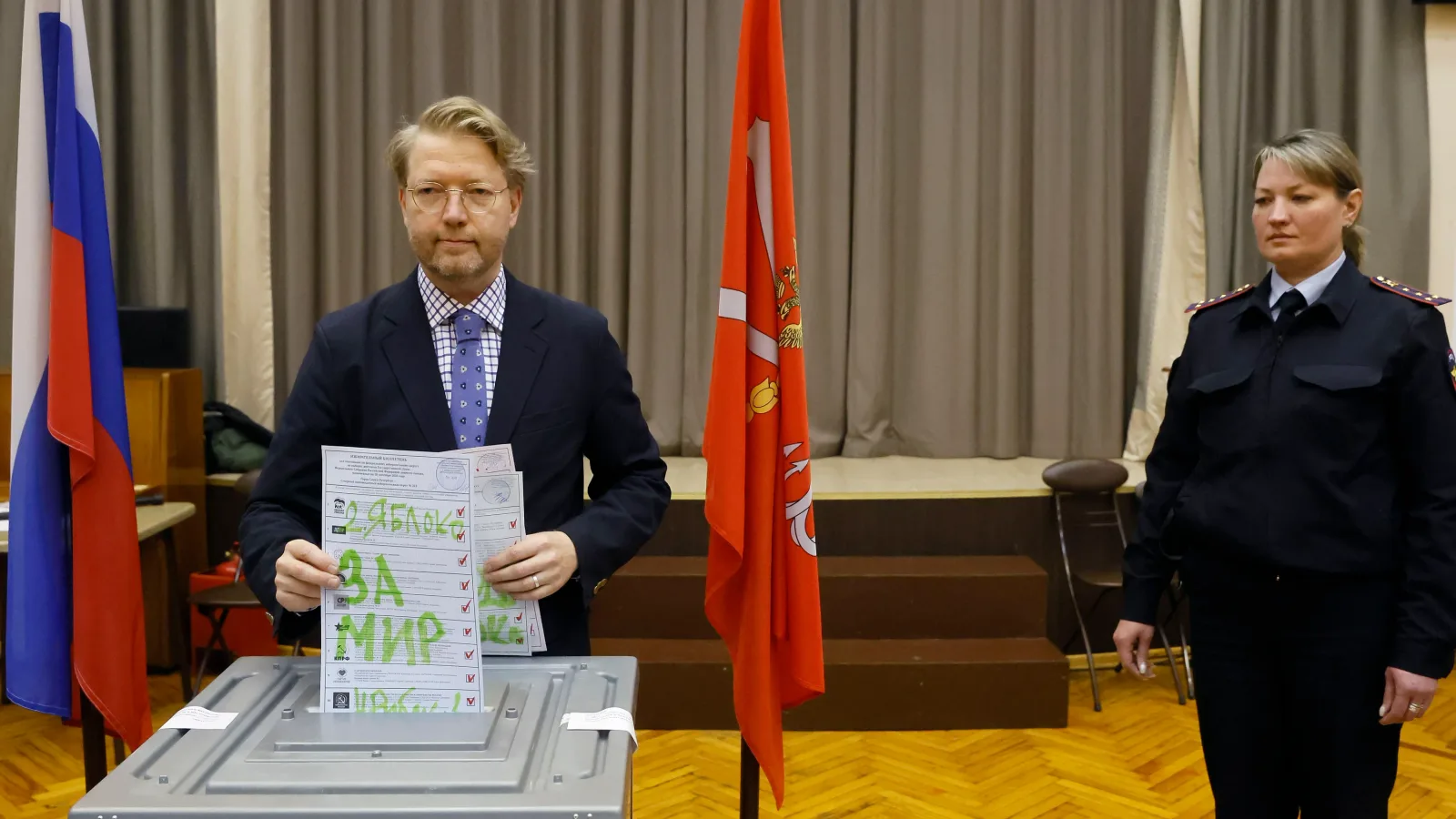 Russische Scheinwahl: Ein Sieg nach Kreml-Drehbuch