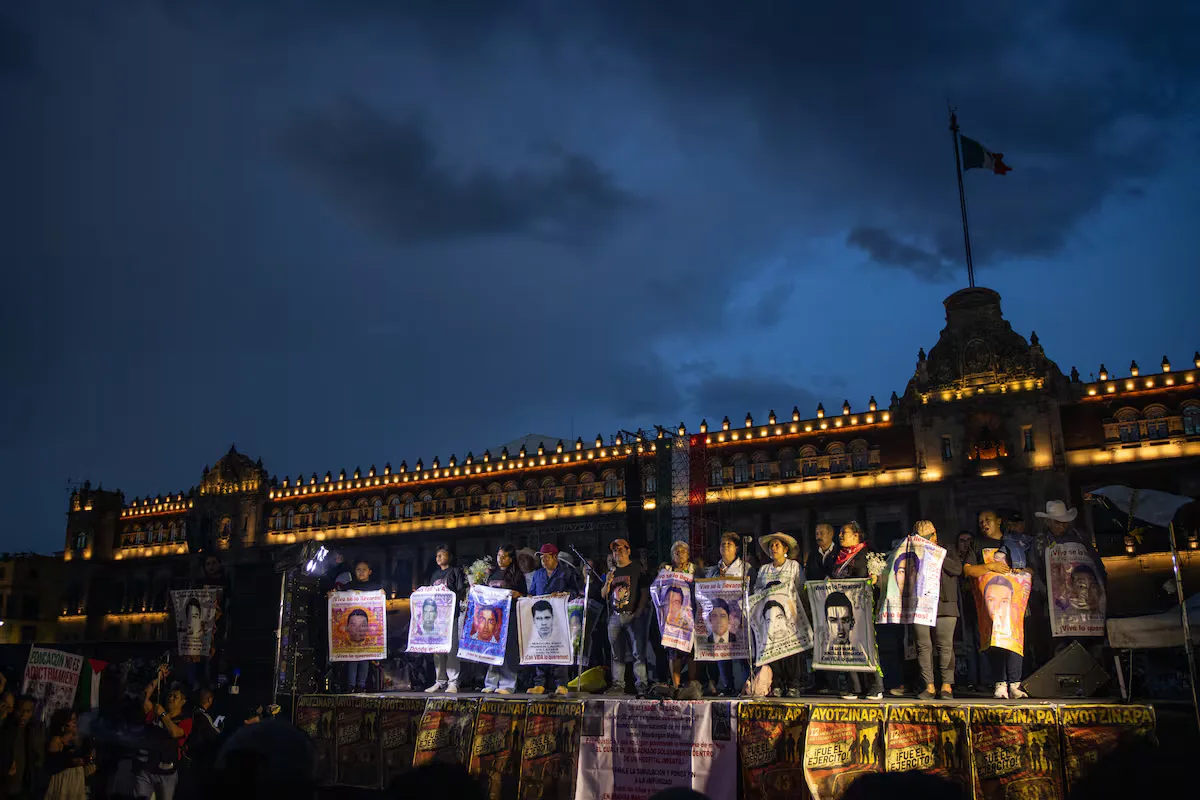 Los 12 años de marchas y gritos sin rastro de los 43 estudiantes de Ayotzinapa