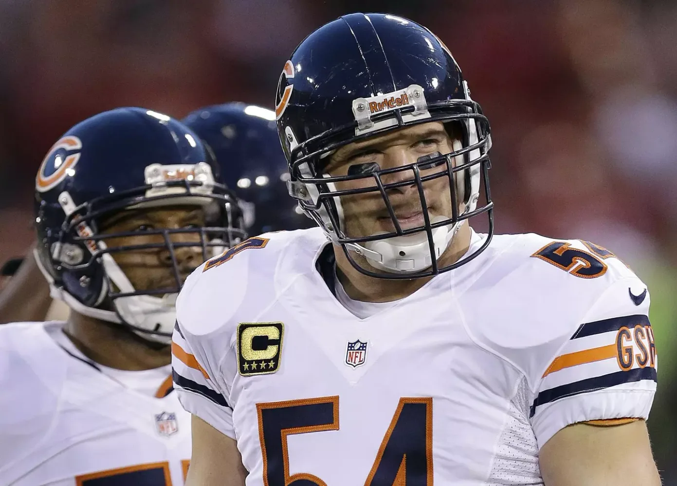 Brian Urlacher: Kaepernick's kneeling wouldn't fly in his locker room