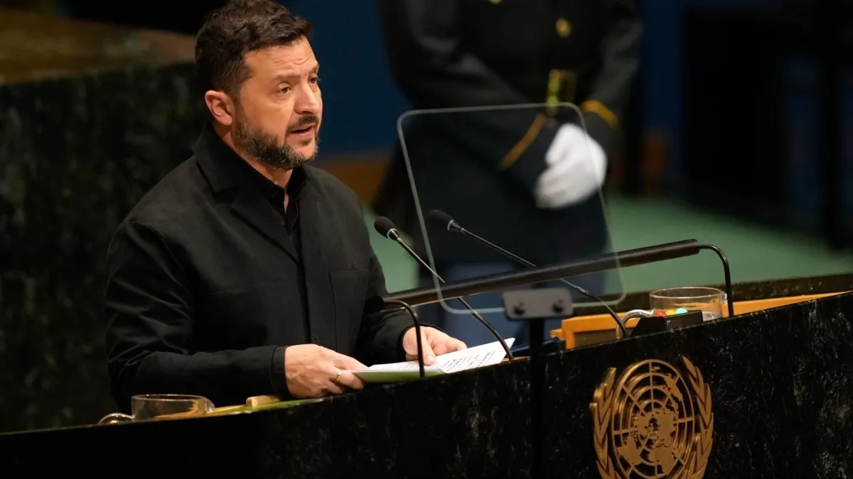 Zelensky all'Onu: «Putin paziente zero, deve essere fermato. Solo lui vuole la guerra, non si fermerà all'Ucraina». Raid russo sulla sede del suo partito