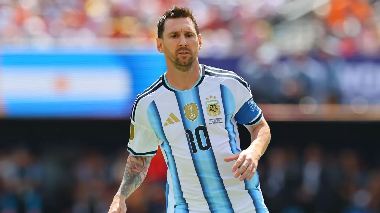 Messi named to Argentina squad for Oct. 6 farewell game