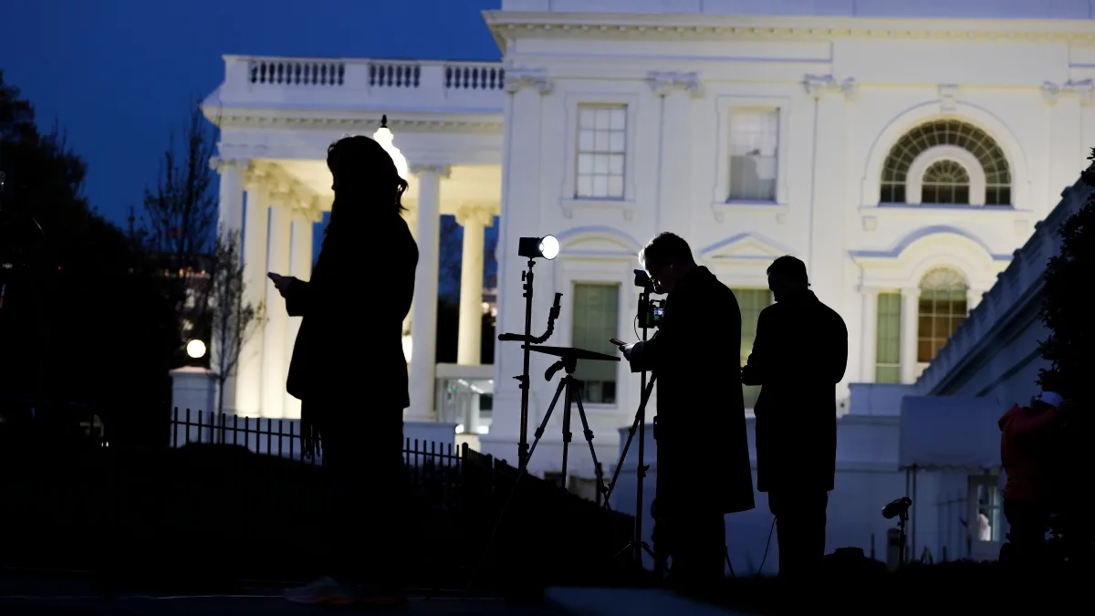 Il cronista della Cnn e il bando di Trump: «Le tv si uniranno, è in gioco la libertà. E i giudici bloccheranno la decisione»