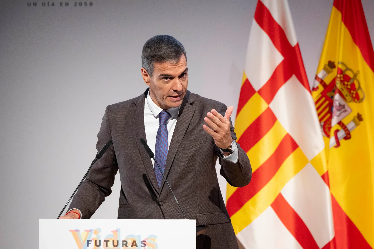 Pedro Sánchez reclama “privilegiar” el uso residencial y no el turístico de la vivienda