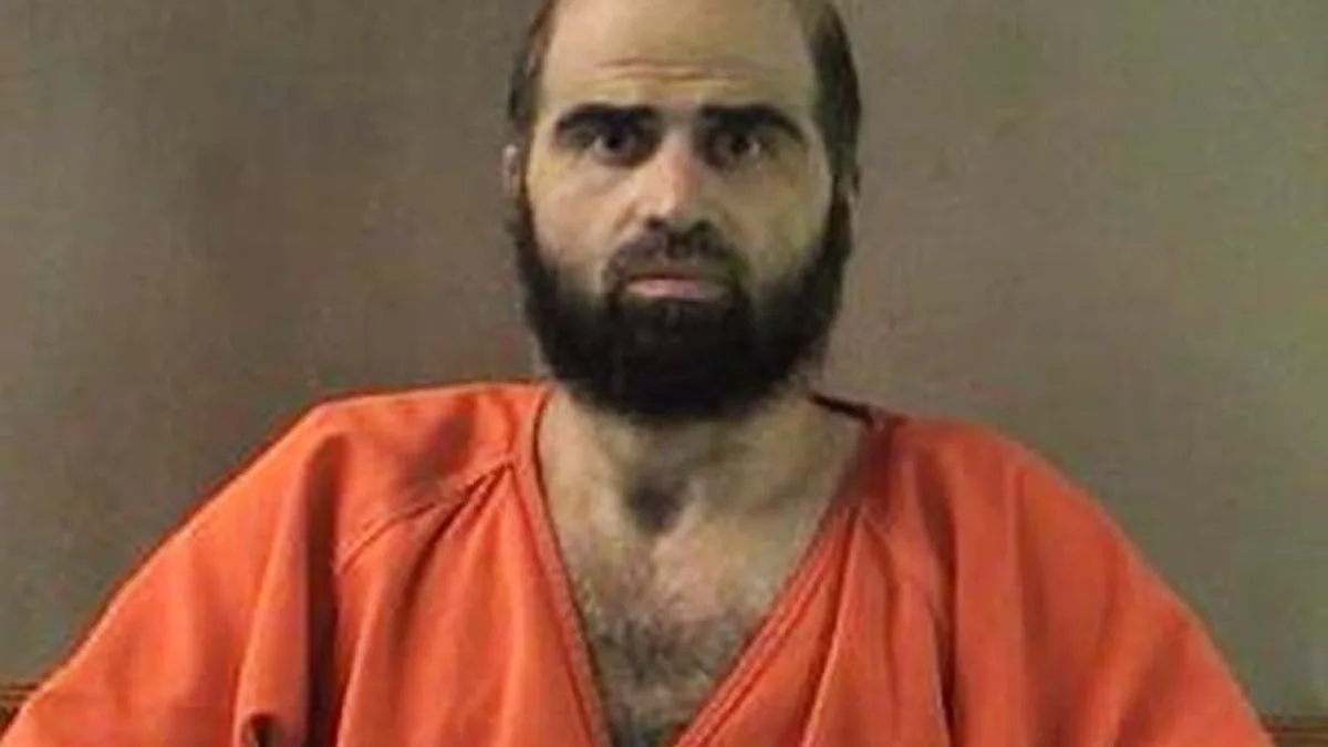 Trump approva la fucilazione di Nidel Hasan che uccise 13 soldati a Fort Hood: è la prima esecuzione militare di questo tipo dalla II Guerra mondiale