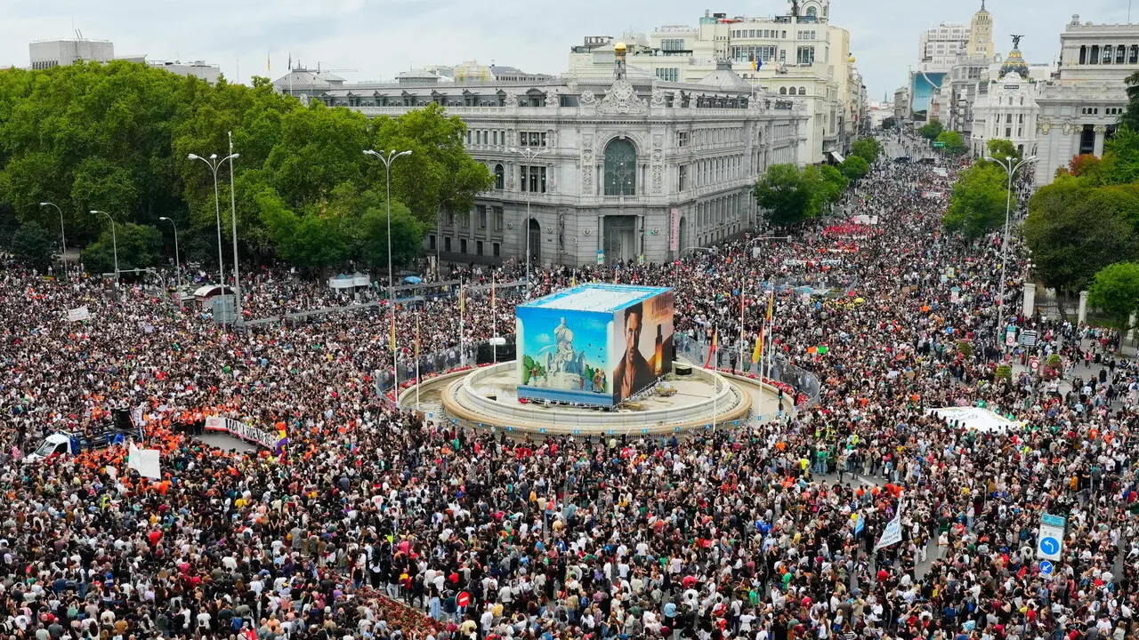 In migliaia in corteo in Spagna per la casa, appello allo sciopero generale