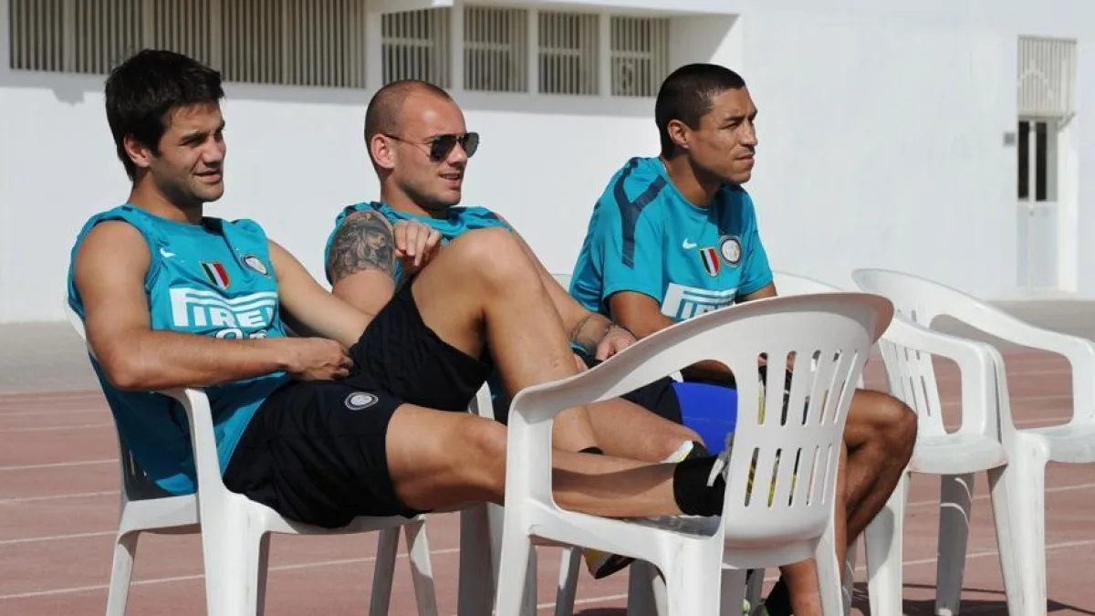 Sneijder scherza su Chivu: «All'Inter ero in camera con lui. Non era divertente, parlava di calcio o con la moglie»