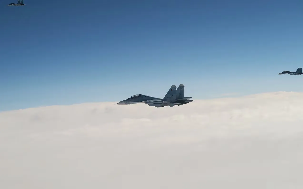 Cazas de Finlandia y Suecia interceptan a un escuadrón de aviones rusos en el Báltico