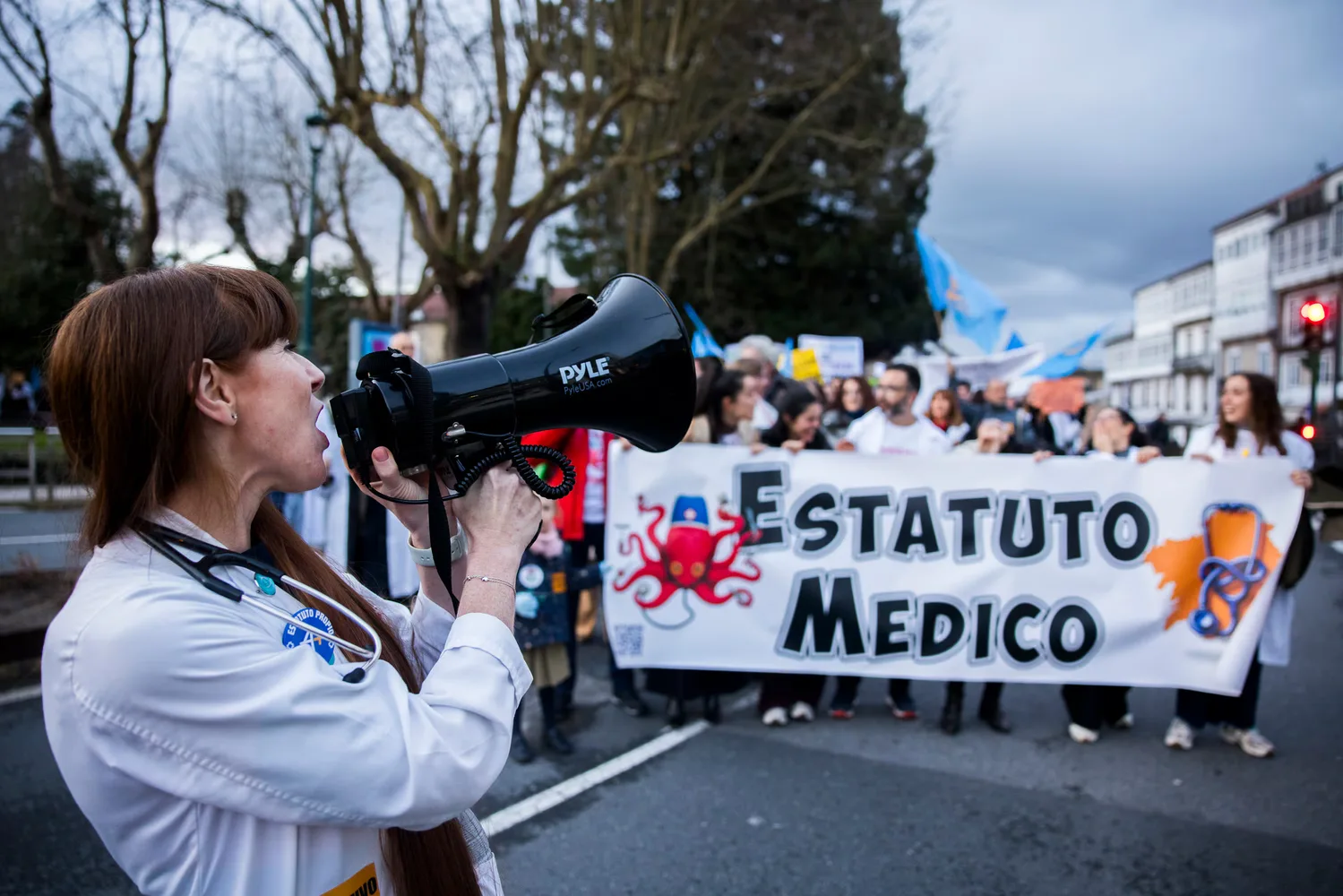 Los sindicatos médicos convocan una huelga indefinida desde el 28 de octubre