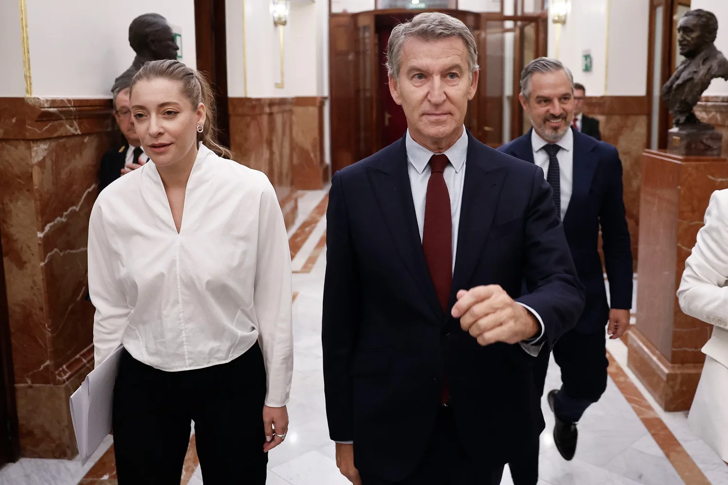 Última hora de las elecciones generales, en directo | El PP minimiza las dudas de Ayuso sobre el voto por correo: “Que cada uno lo haga como considere, pero que vote”