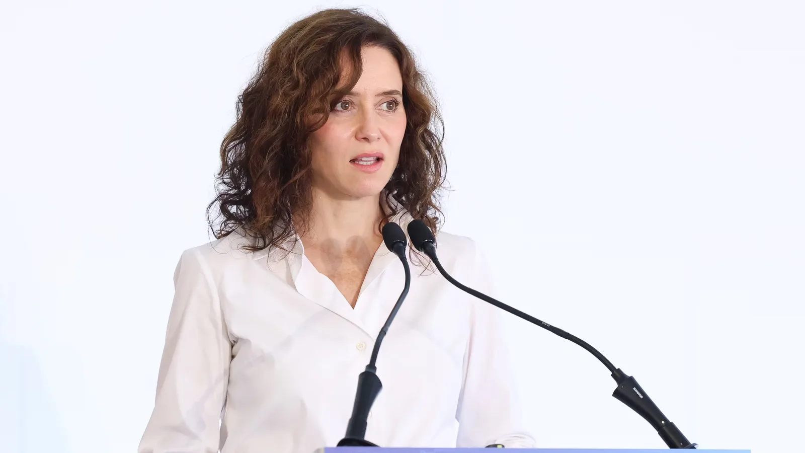 Ayuso ironiza tras el desahucio de Maricarmen y pide saber “a partir de qué edad” se puede no pagar al casero: “Que me avisen”