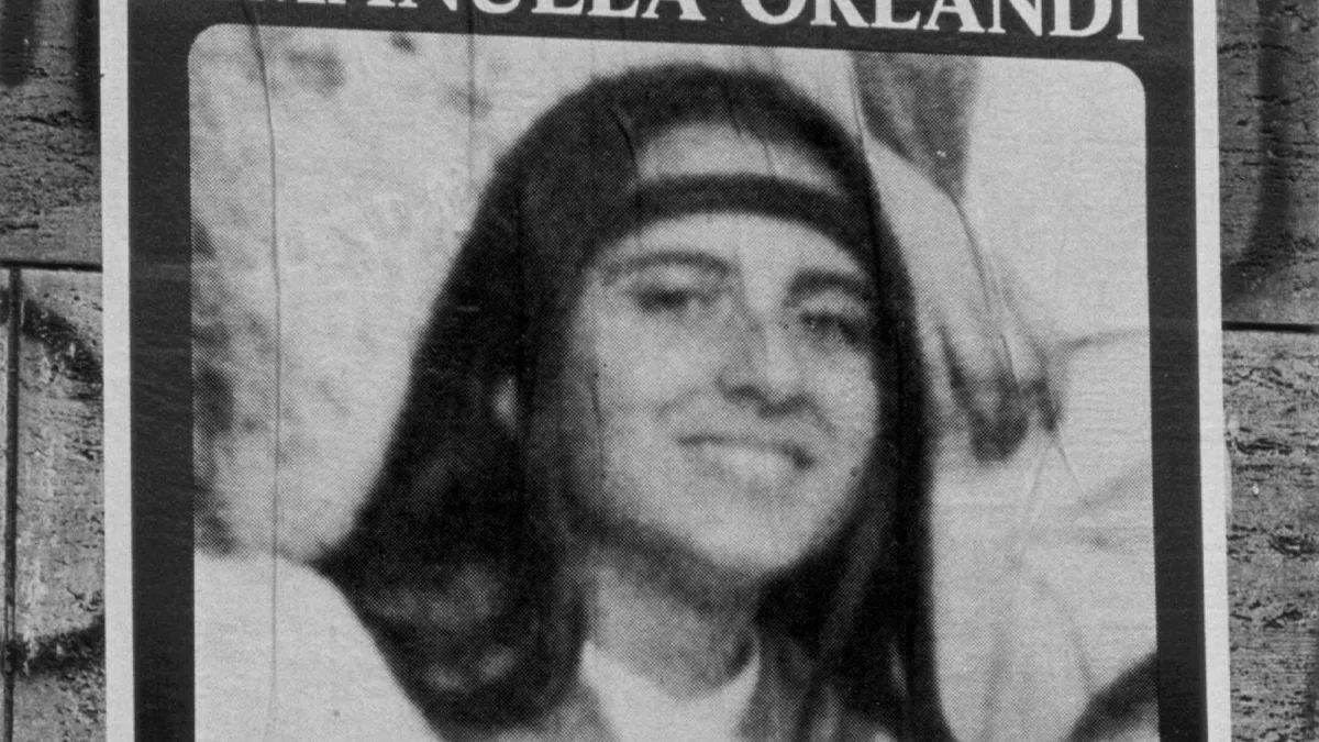 Caso Orlandi, convocata la prof di francese del liceo, che la rimandò a settembre. Sotto esame alcune frasi del diario di Emanuela