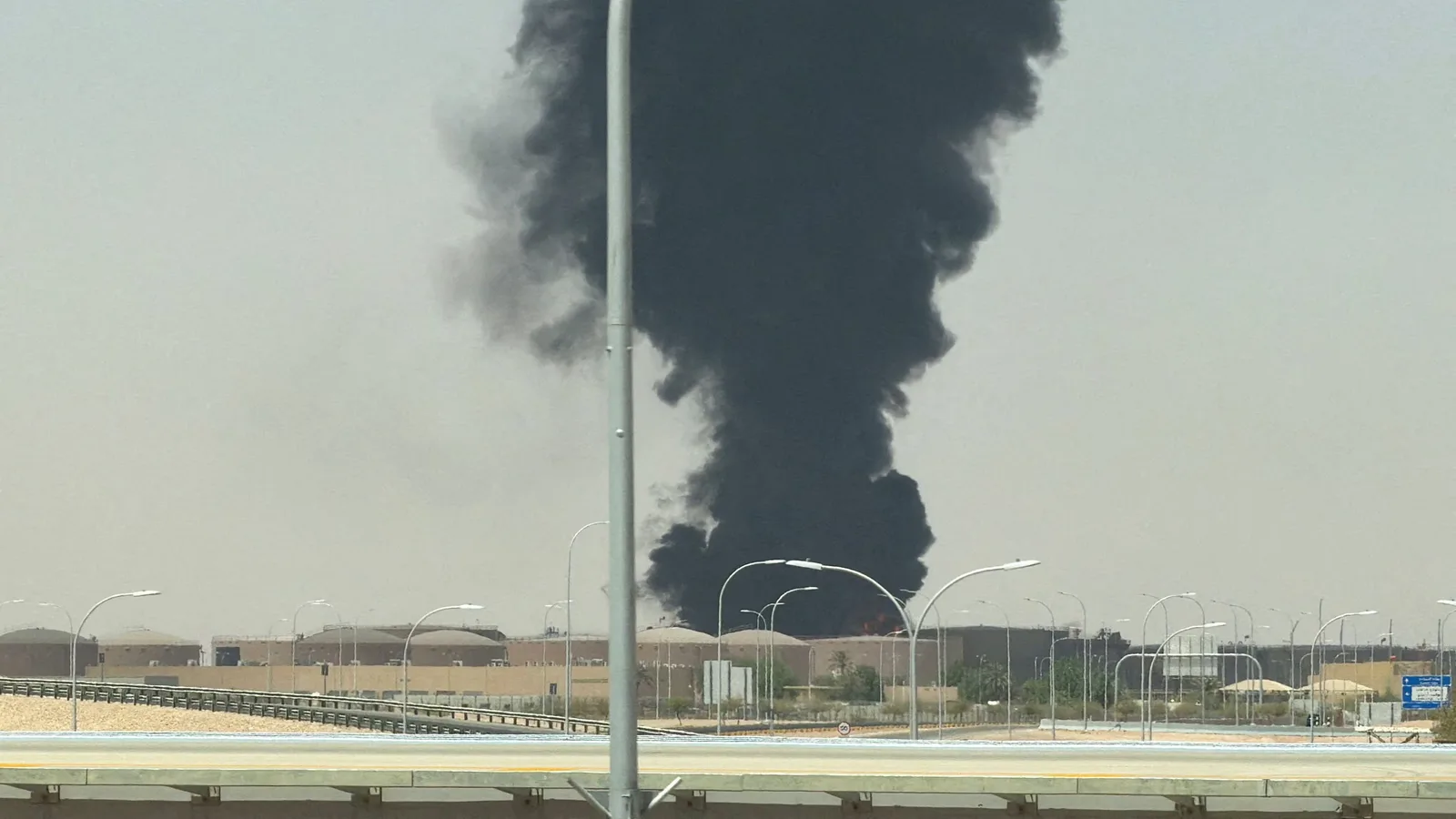 Estados Unidos da la espalda a Arabia Saudí en plena ofensiva de los hutíes