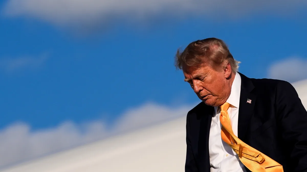 E se Donald Trump stesse all'Occidente come Gorbaciov è stato alla caduta del Muro di Berlino?