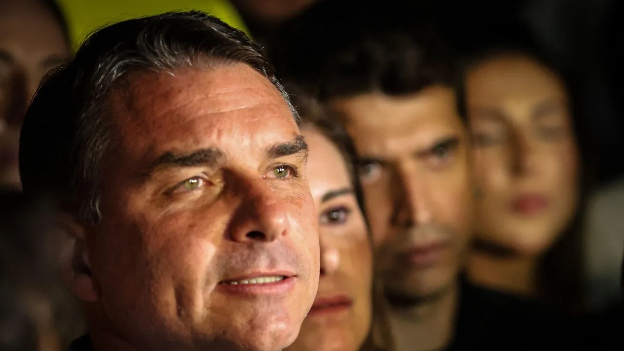 Brasile: la famiglia dell'ex presidente Bolsonaro fa l'en plein, quattro gli eletti