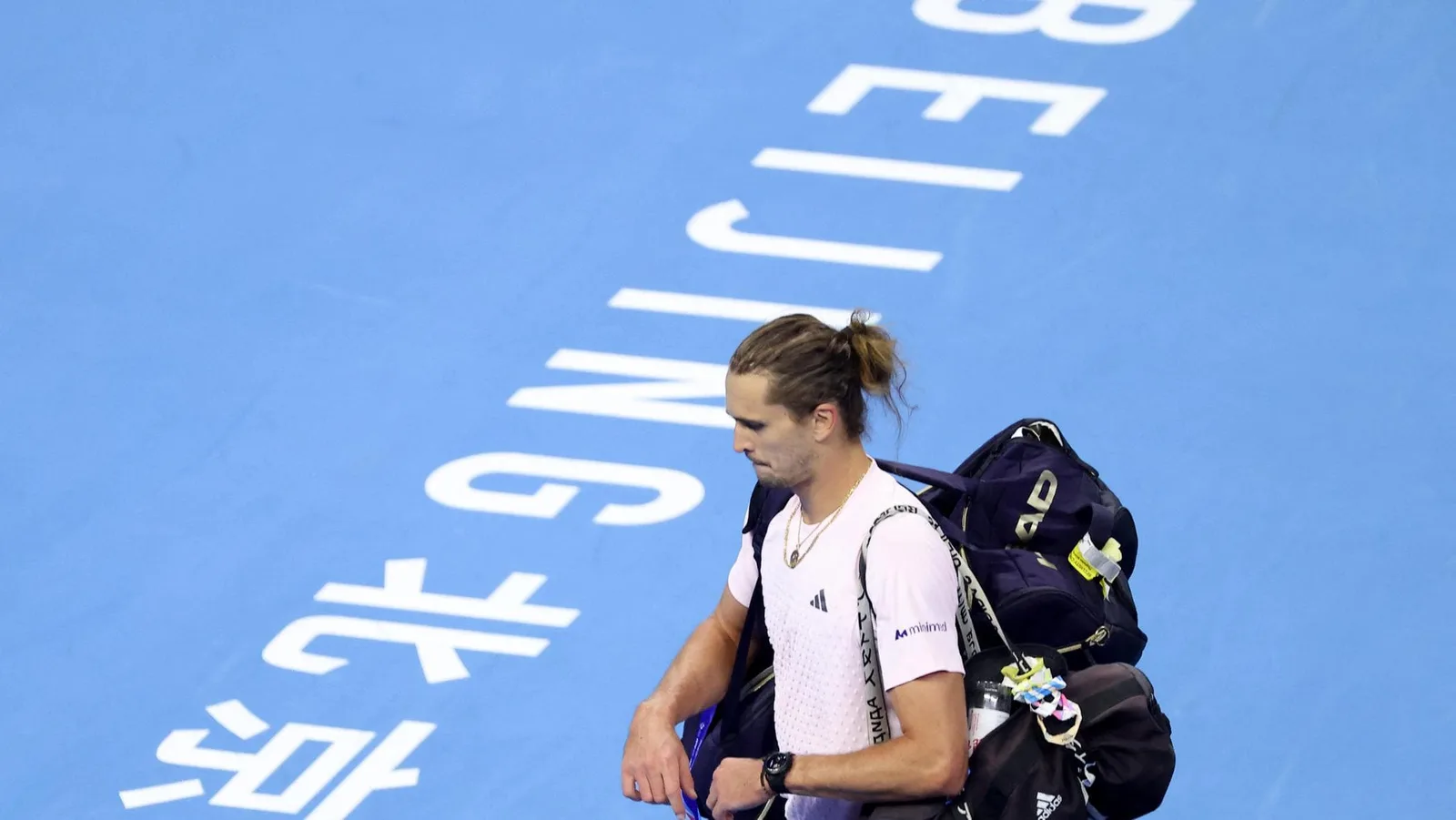 Zverev perde con Djokovic a Pechino, Sinner allunga il suo periodo da numero 1