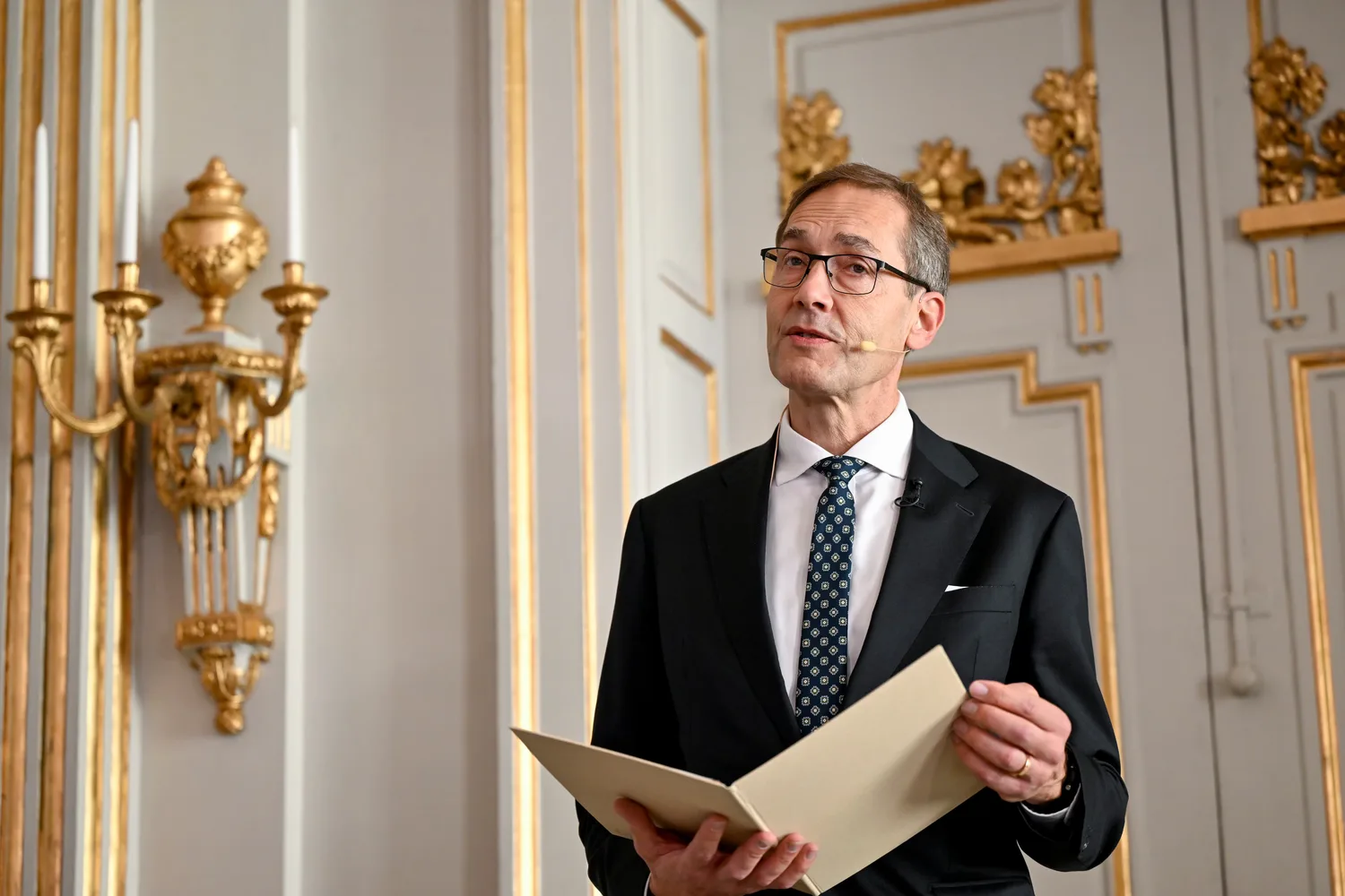 El debate | ¿Se lee la literatura que premia el Nobel?