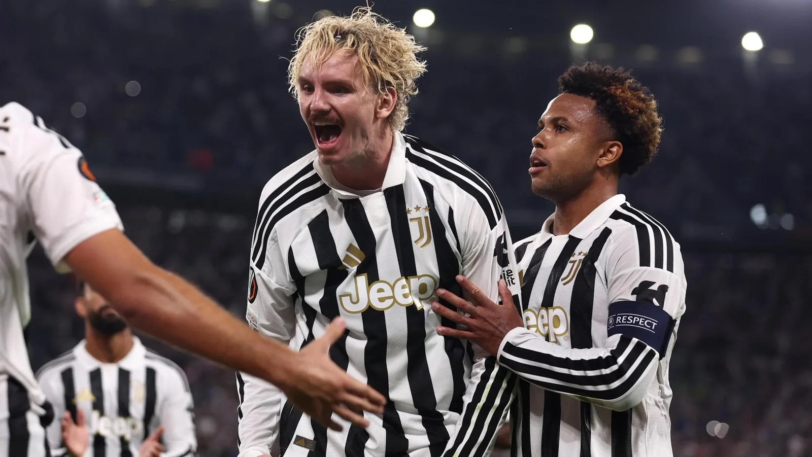 Juve a valanga in Europa, 5-0 al Nec. Primi gol per Alajbegovic e Woltemade, si sblocca Kolo Muani