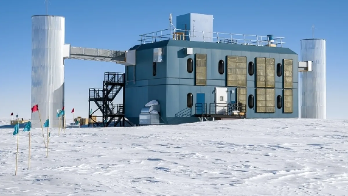 Il cielo sotto il ghiaccio, il mappamondo e un cubetto: perché ha vinto il Nobel