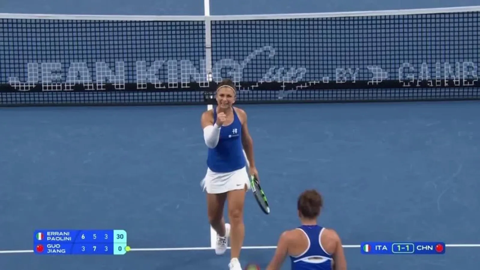 La Cina manda in rete la risposta: Paolini ed Errani portano le azzurre in semifinale