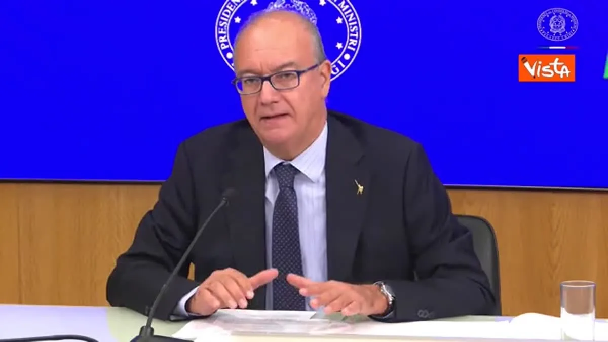 Valditara: «Corsi di italiano per i genitori degli stranieri e multe a chi non partecipa»