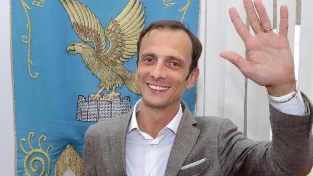 Ossessionato da Fedriga cercava di incontrarlo ovunque, anche dai suoceri: foglio di via