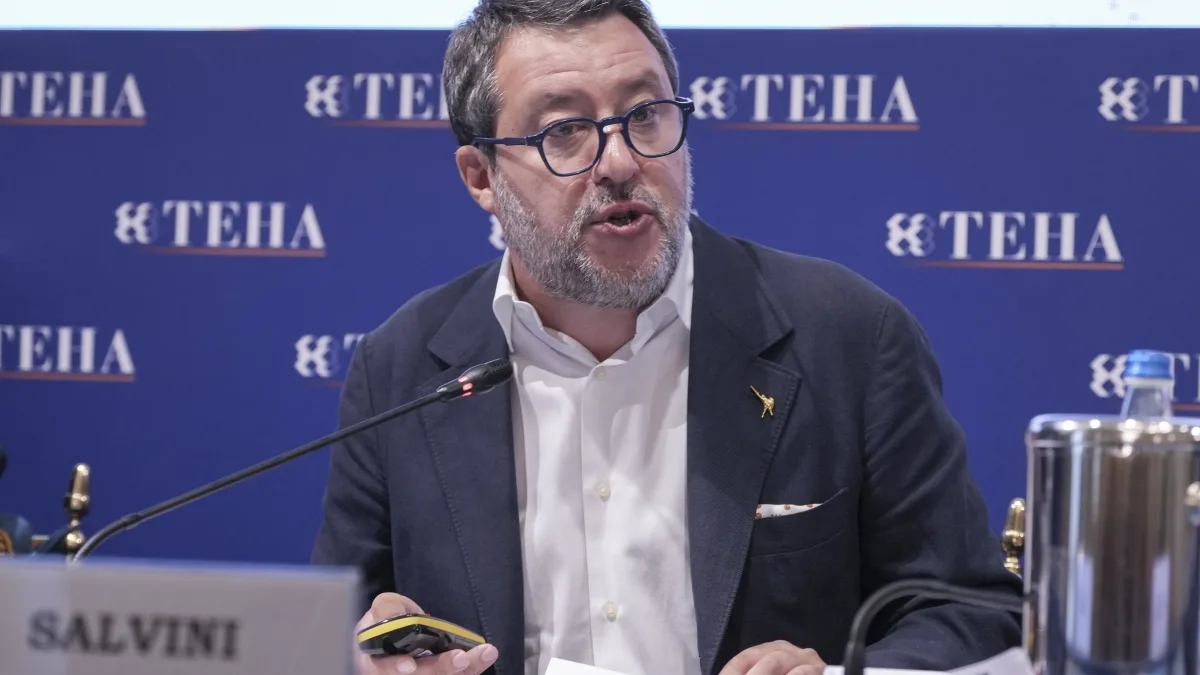 Salvini vedrà i «nordisti». L’idea di togliere Romeo da capo dei senatori. Fontana: assurdo