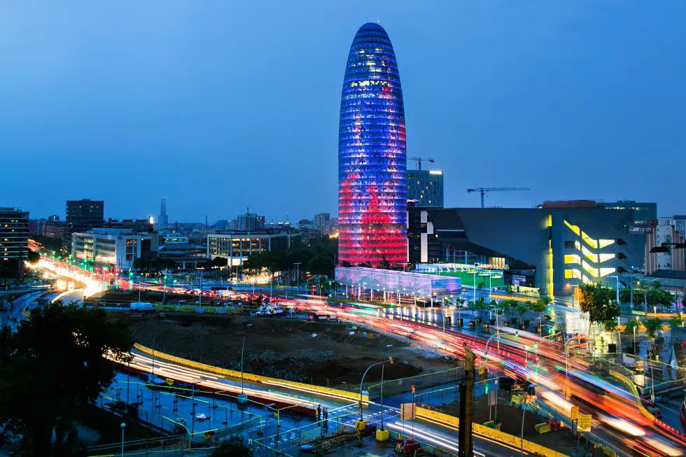 La subcontrata de Meta justifica el despido de 2.000 personas en Barcelona por causas “organizativas”