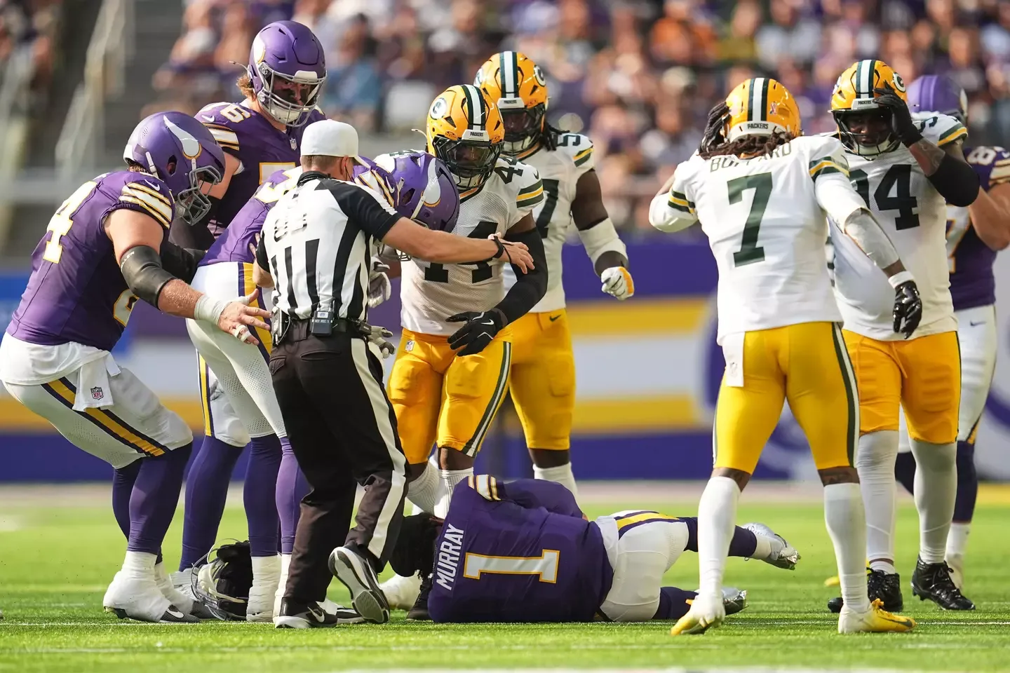 What happened to Kyler Murray? Vikings coach gives update after scary hit