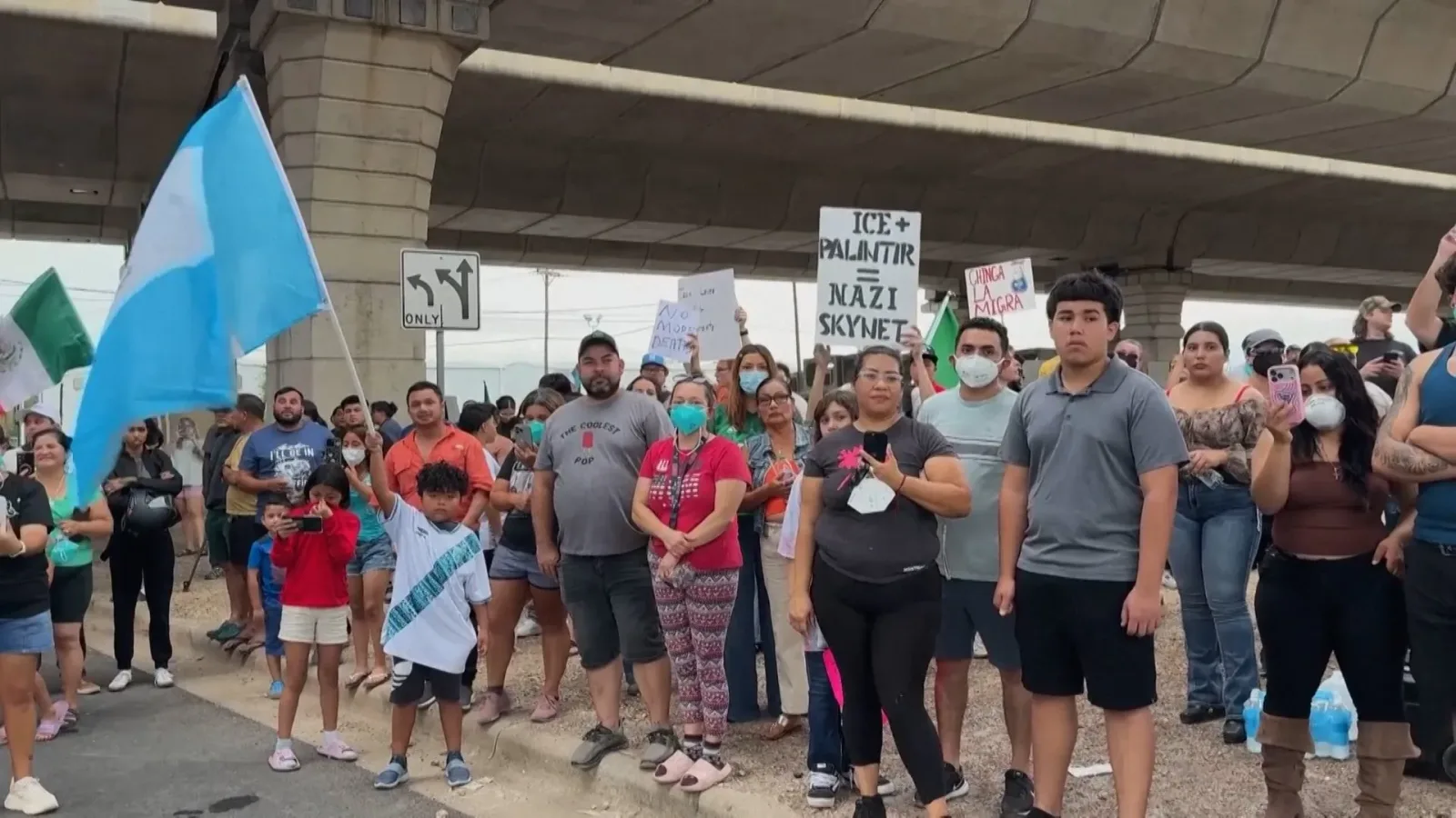 Protests in Texas after ICE agent shoots Venezuelan man