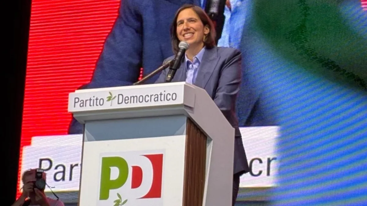 Schlein: «Noi pronti al voto. Prima è meglio è, il Pd perno della coalizione. Meloni ha paura di perdere, sulla legge elettorale faremo muro»